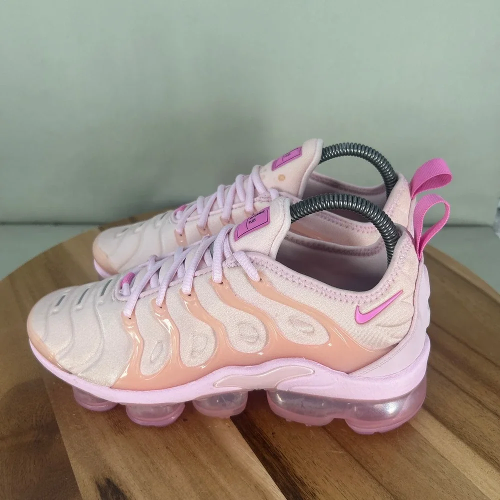 Nike Air Vapormax Plus Pink Foam Womens Running Shoes FZ3614-686 Size 7.5